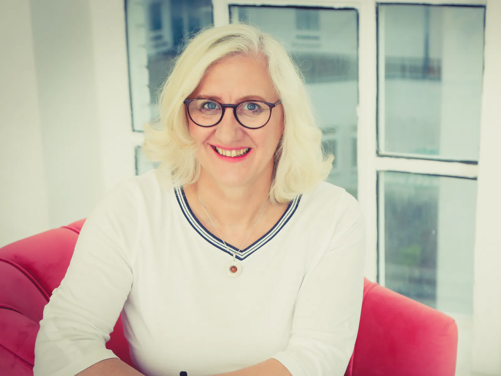 Melanie Berg in ihrer Praxis